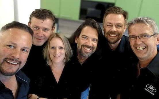 Zur aktuellen Besetzung gehören von links: Marcus Becker, Gero Steigerwald, Elke Hüfner, Nik Huber, Jürgen Kohler (als Ersatzkeyboarder, Markus Kosch fehlt) und Mike Krammig. Foto: privat