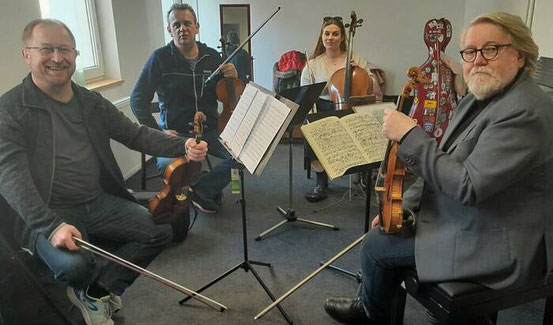 Zu Ehren Johann Anton Andrés probt das Polish String Quartett im Verlagshaus für drei Konzerte an diesem Wochenende