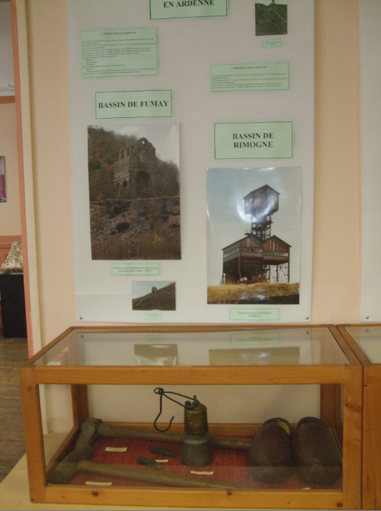 Photo prise au centre d'exposition des mineraux et fossiles des Ardennes.