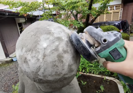母親人魚の補修です。９月５日