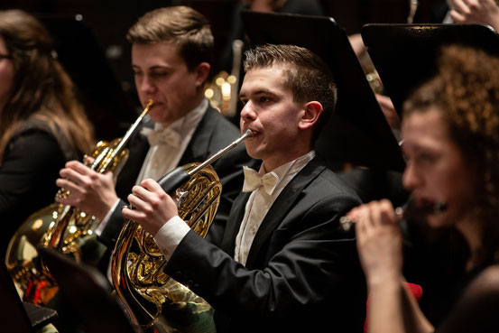 Camiel playing in the Netherlands Student Orchestra (Photo: Veerle Bastiaanssen)