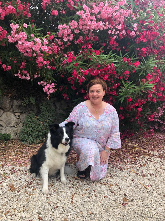 Caroline Blanco et Lolita son chien d'assistance