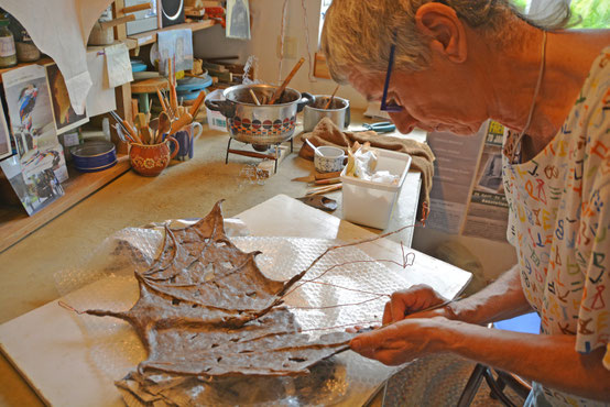 Linda Hamkens bei der Arbeit