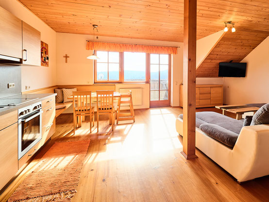 Große Wohnküche, Ferienwohnung "Sternenblick" am Biobauernhof Stadler