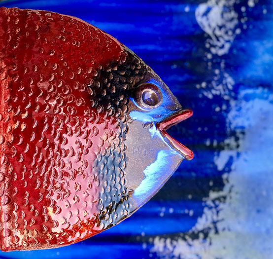 Pesce in Ceramica Le Terre di Rò colori: Blu Acqua Marina e Rosso Selenio