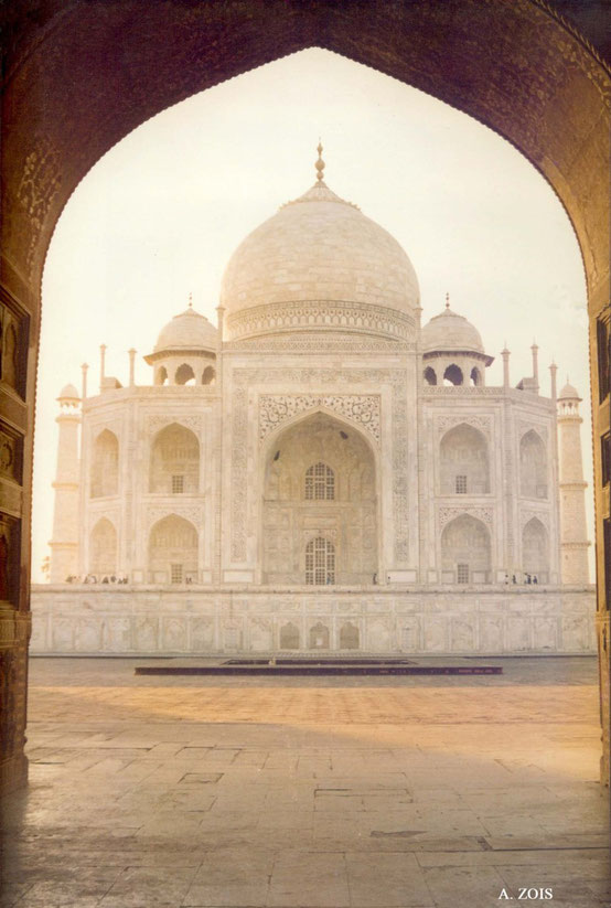 Photo taken by Anthony Zois 1988 - View of the Taj Mahal from the doorway of The Answer