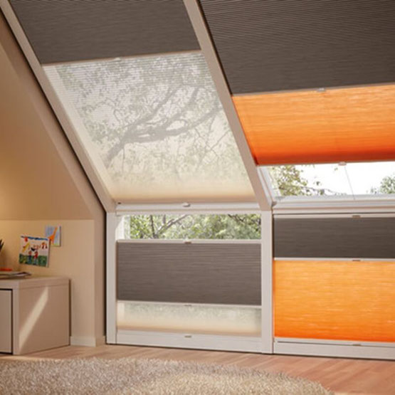 velux-dachfenster-wabenplissee-transparent-verdunklung-lamellen junker