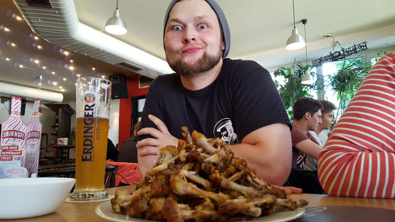 Wie man sieht, gehören wir beim Essen eher zu den "bescheidenen" Menschen ;o)