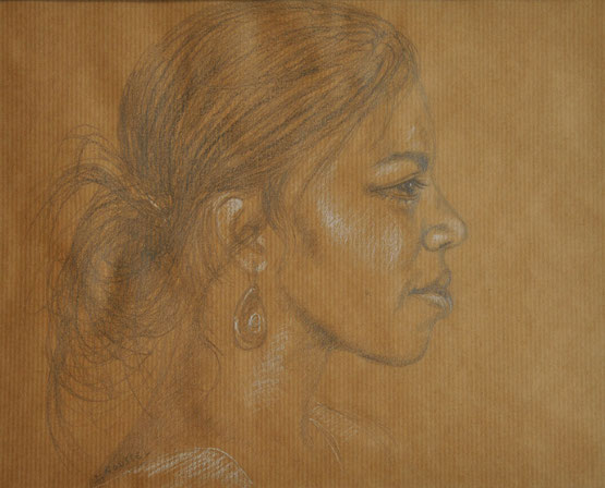 dessin-papier-kraft-mine-de-plomb-jeune-femme-melanesienne-portraitroussel-meric-art