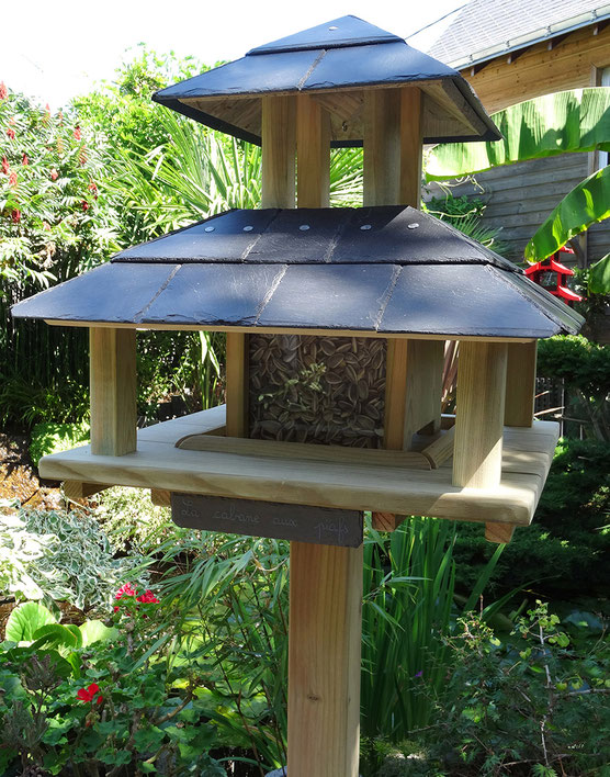 Mangeoires à oiseaux Collection Prestige La Cabane au Piaf mangeoires et nichoirs pour oiseaux