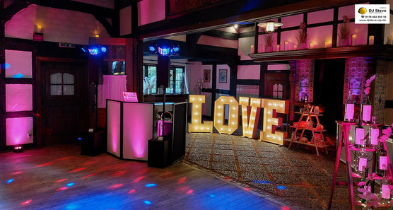 Suche Hochzeit DJ in Quakenbrück, Werlte, Diepholz, Vechta, Lohne, Lingen, Löningen, Cloppenburg, Oldenburg, Bremen und Friesoythe für Party Musik für unsere Firmen Feier.