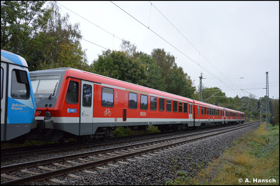 Als einer von drei Triebwagen ist 628/928 685 am 04. Oktober 2021 von Koblenz nach Chemnitz unterwegs. In Chemnitz-Furth konnte ein Foto entstehen