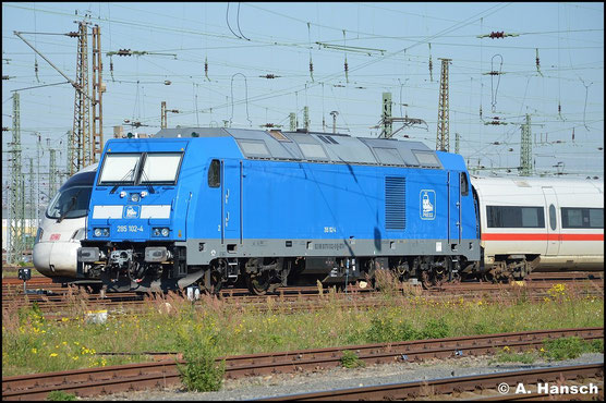 076 002-9 (PRESS 285 102-4) steht am 10. Oktober 2015 im Vorfeld von Leipzig Hbf.