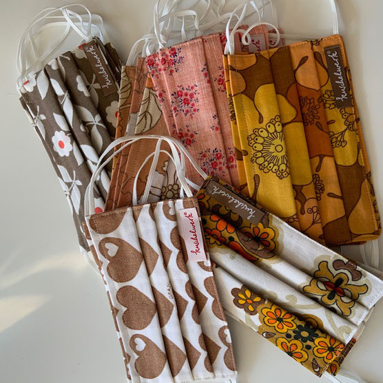 trendige Farben für die kuschelwerk Stoffmasken - jetzt im Online Shop verfügbar.