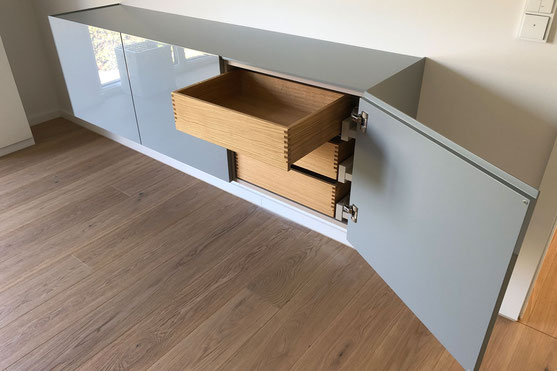 Schubkästen hinter Türen, in Krefeld eingebaut