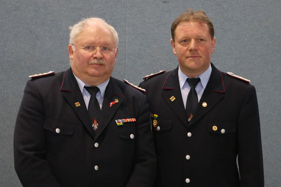 Gemeindewehrführer Bernd Buck (l) und Stellvertreter Olaf Rogge (r) wurden neu im Amt bestätigt. Foto: Feuerwehr Boizenburg, 06.03.2016
