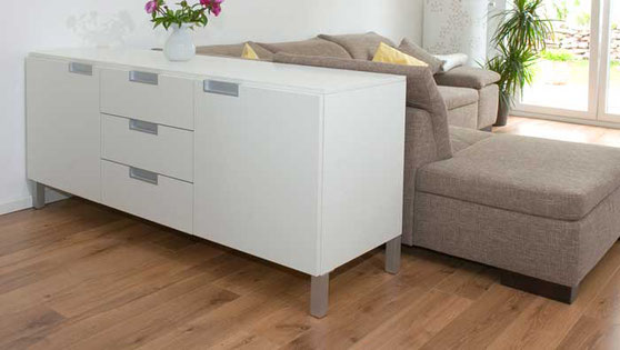 Sideboard weiß mit Drehtüren und Schubkästen in Mülheim