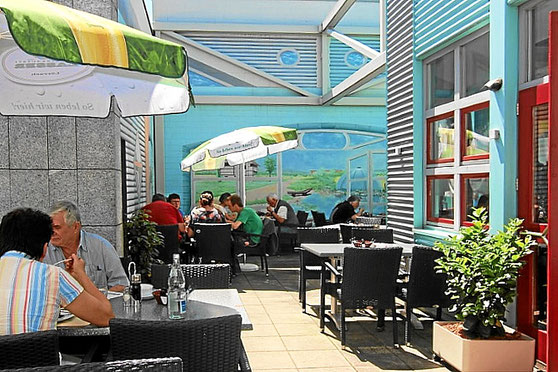 Restaurant mit Terrasse