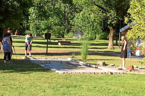 Abenteuer-Mini-Golf im Kurpark Bad Bellingen