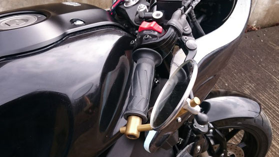 XSR900 エグリタンクカバー - FUNNY'S CUSTOM SERVICE XSR900 エグリタンクカバー - FUNNY'S CUSTOM SERVICE