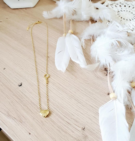 Collier coeur et clé pendentif acier inoxydable doré pour femme