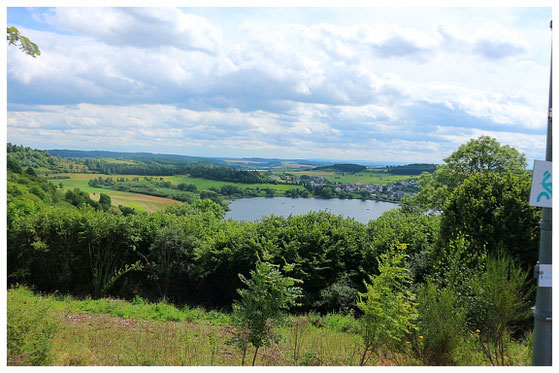 Wandern in der Eifel schalkenmehrener maar gemünder maar eifel daun