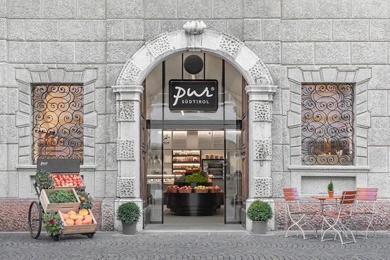 Pur-Südtirol-Bozen-Bolzano-Delikatessen-Genussmarkt--Mercato-dei-Sapori-Suedtirol-Gourmet-Gourmet-Suedtirol-Alto-Adige-Palato-Bar-Cafe-GourmetGuide-Suedtirol-Alto-Adige-Gourmet