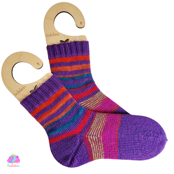 Socken in Größe 38/39, gestrickt aus Atelier Zitron Trekking 1512 & 714