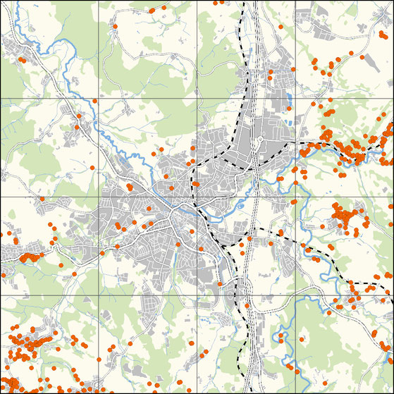 Eine Karte mit den Fundpunkten von Allium vineale, dem Weinberg-Lauch in Bayreuth. Vor allem östlich und südwestlich der Stadt finden sich viele orangene Punkte. 