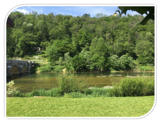 Les bords de Loue à Chenecey-Buillon