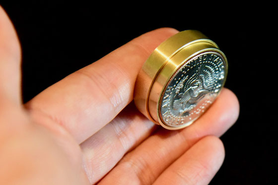Okito Coin Box (Brass) - MAGICA-マギカ-