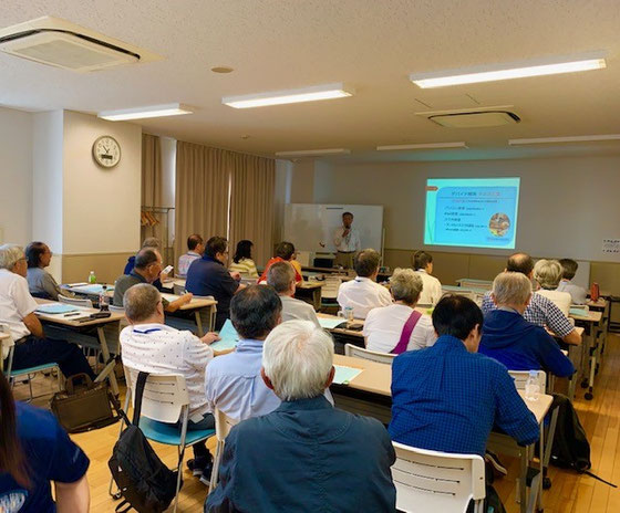 ☆朝起きてプレゼンのリハーサル。（リハーサルに夢中になって）せっかく説明用に用意したチラシを自宅の机の忘れるというポカをしました。忘れたことを皆さんにご報告 笑い がとれました。