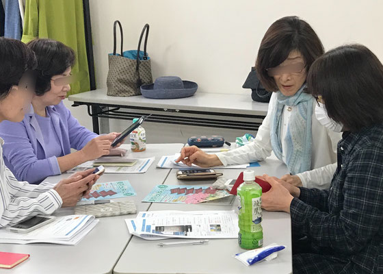 ☆真ん中の「島」は女性4人組。かなりお互いにうちとけてきました。