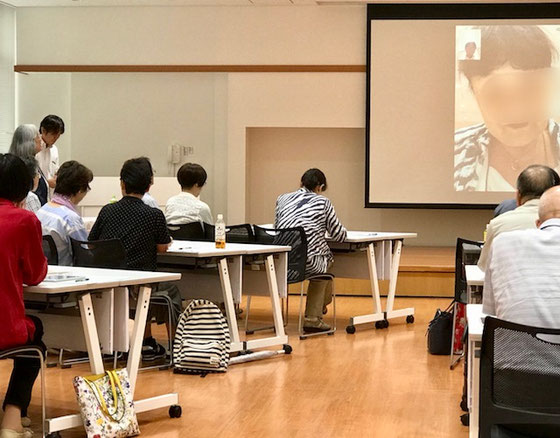 ☆恒例のFaceTimeは斎藤社長様と受講者様。会場が広すぎて交信の声が皆様には聞こえません。大きな会場ではFaceTimeは無理でした、反省です。