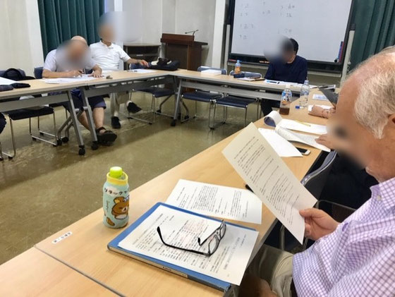 ☆当日は欠席者が出たため急に順番が繰り上がって書記の仕事を。おかげで討議に集中して議事をメモ。