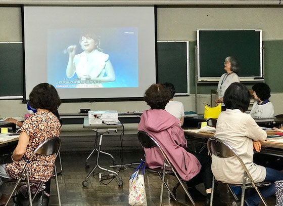 ☆最終回は恒例の佐藤弥子さんのはなむけの歌の贈り物。平原綾香さんの「Jupiter」。皆さんちょっとしんみり。iPadからYouTubeの歌をブルートゥースを通してスピーカーで聞きます。