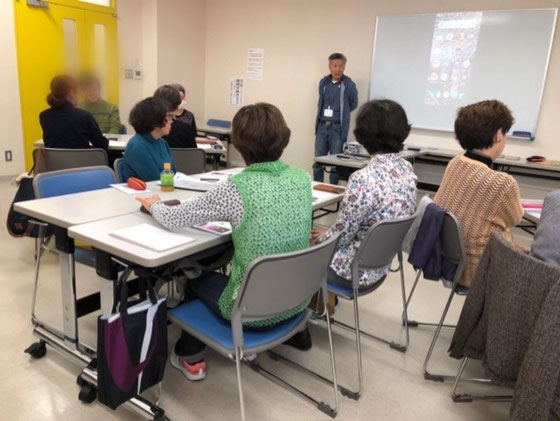 ☆山根の恒例の1分間スピーチ。講座は午後のアンドロイドスマホ1・3土。「島」は三つ。