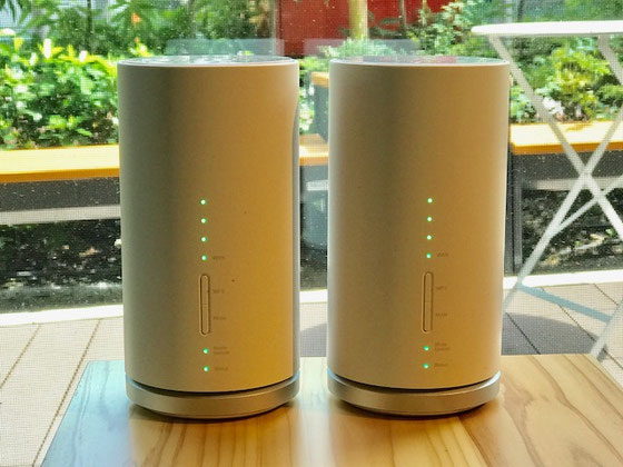 ☆写真はau 4G LTEも使える据置型ホームルーター Speed Wi-Fi home L01。
