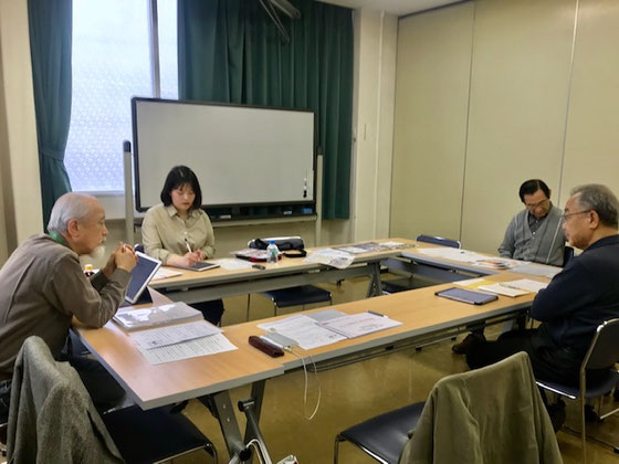☆左からせたがやすまほ研究会の真貝高三さん。インタービュアーの日本ドイツ研究所の朴シウンさん。せたがやすまほ研究会の岡崎宏さん、優友会の中島勇二さん。