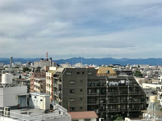 ☆前日の雨風の天気と打って変わって好天気。久しぶりに遠くの山々が見えました。