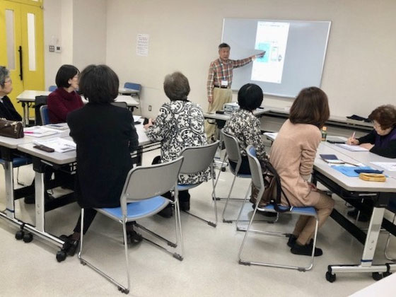 ☆山根の1分間スピーチは先週に引き続いて「キャッシュレス講座―Suica編」。昨年来マスコミで話題になっており結構関心が高い。