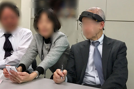 ☆隣の女性のスマホ(アンドロイド)でデータがリアルタイムに見えます。すばらしい。