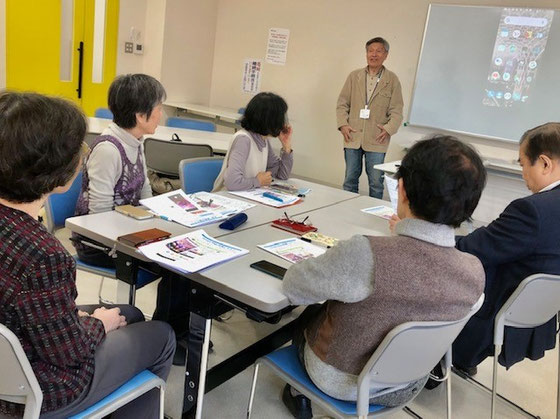 ☆午後の部アンドロイド入門。山根の1分間スピーチは「投資の話」といいますと瞬間びくり！ 「若者は頭に投資、中年は身体に投資、シニアは・・・？」とクイズ。「心に投資　いじわるじいさんや意地悪ばあさんにならないように！」をお話しました。