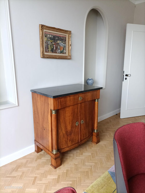 Commode en noyer galbée, époque Napoléon III