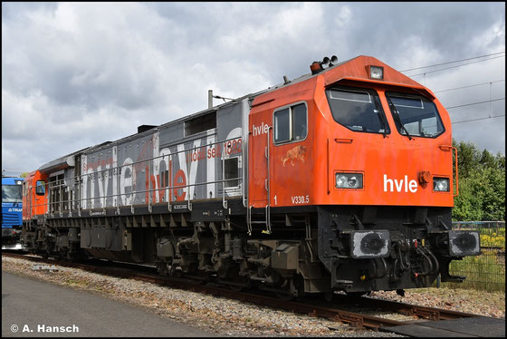 250 008-0 (HVLE V330.5) war am 23. August 2025 im SEM Chemnitz zu Gast