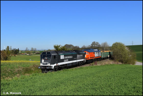 Im neuen "Starkenberg-Outfit" und auf Lastprobefahrt begegnet mir 264 005-0 vor 232 909-2 am 29. April 2026 bei Linda auf der Wismut-Werkbahn