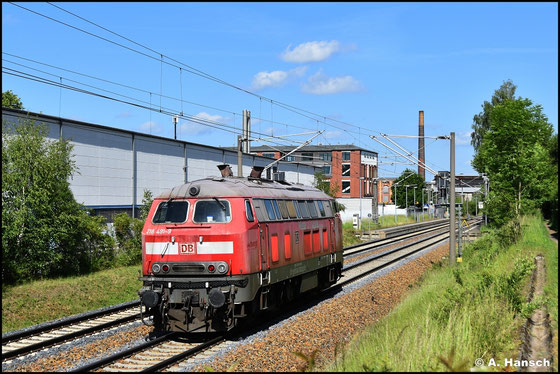 Aus der DB Gebrauchtzug Flotte stammt 218 491-9, die am 30.05.2026 durch Chemnitz-Schönau eilt