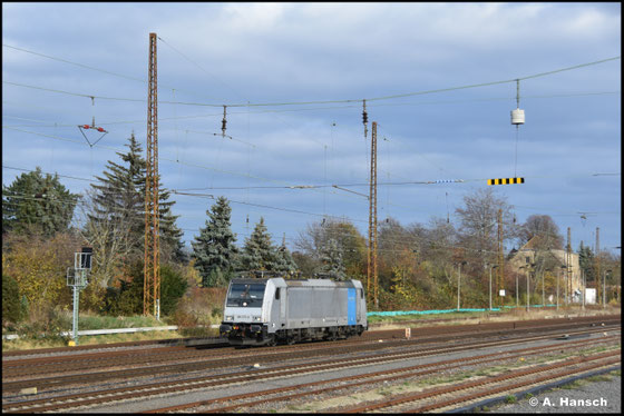 Ohne "Lotos-Beklebung" begegnet mir die Lok am 11.11.2025 in Leipzig-Wiederitzsch
