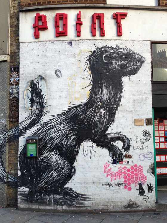 Streetart: Great Estern Street, London