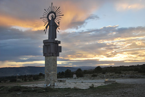 Vista del monumento al atardecer